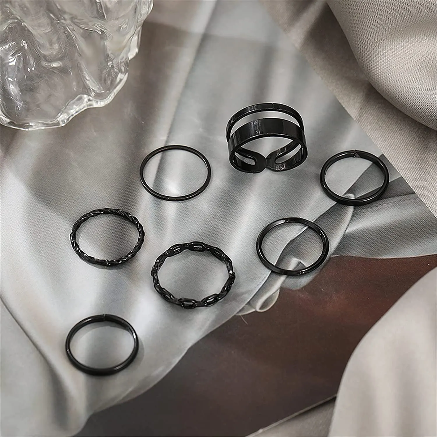 7-Piece: Women's Gold Knuckle Ring Set