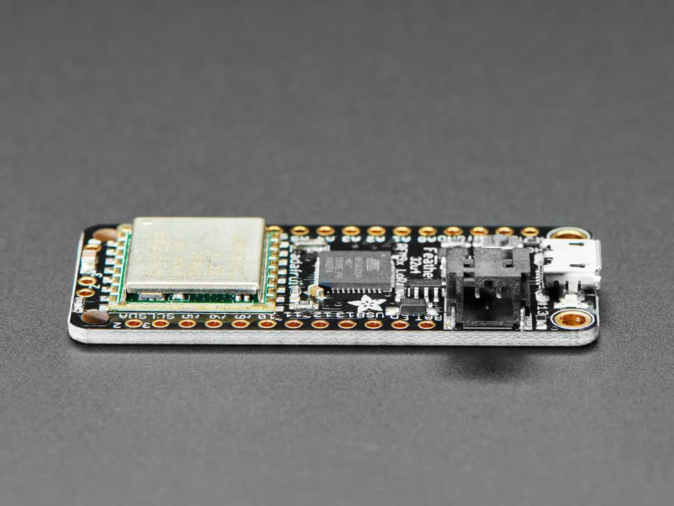 Adafruit Feather 32u4 RFM95 LoRa Radio - 868 or 915 MHz