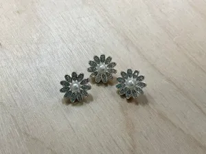 Diamanté Daisy Button - 13mm