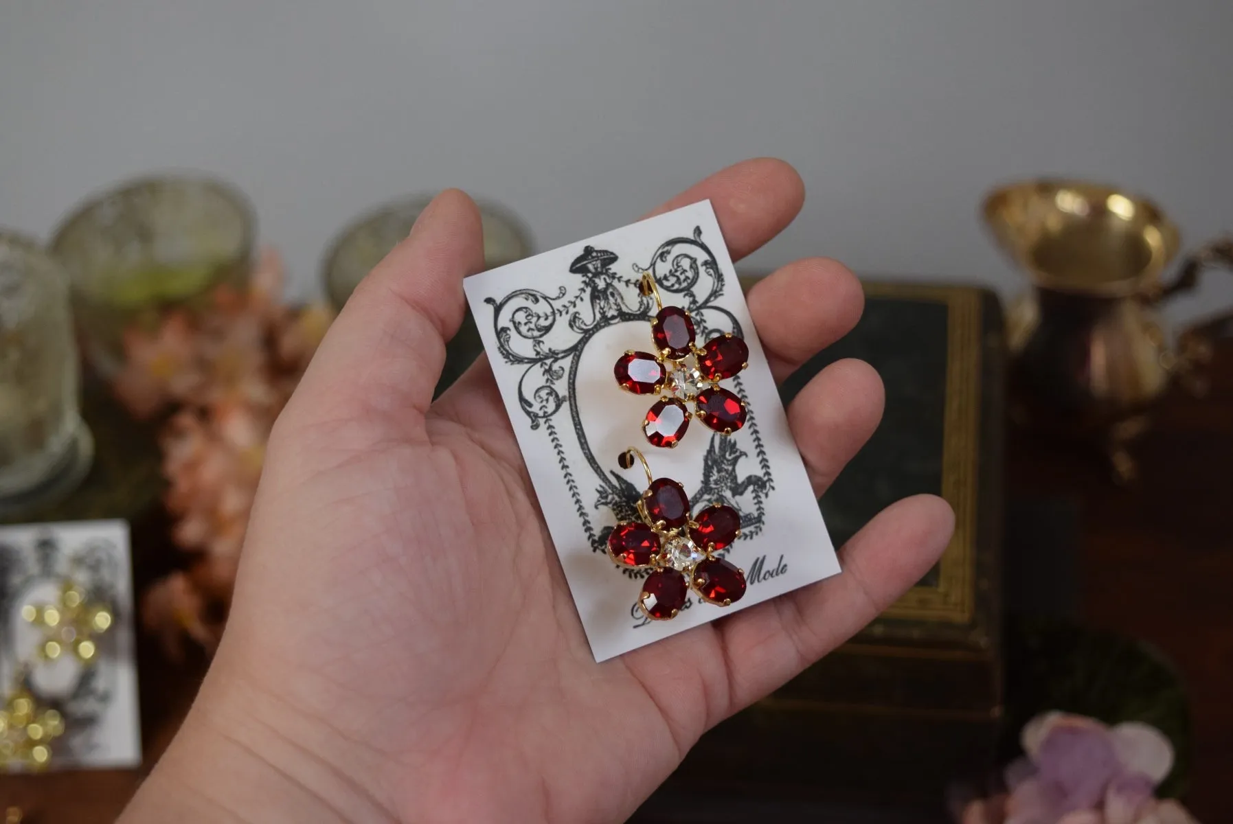 Floral Earrings - Swarovski Garnet Small Oval Stones