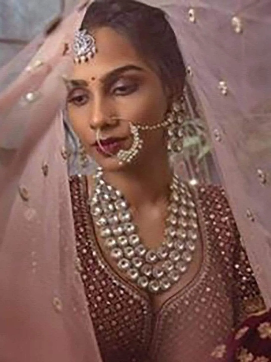 Heera Krishnamurthy in Rubans Silver AD studded Mangtika.