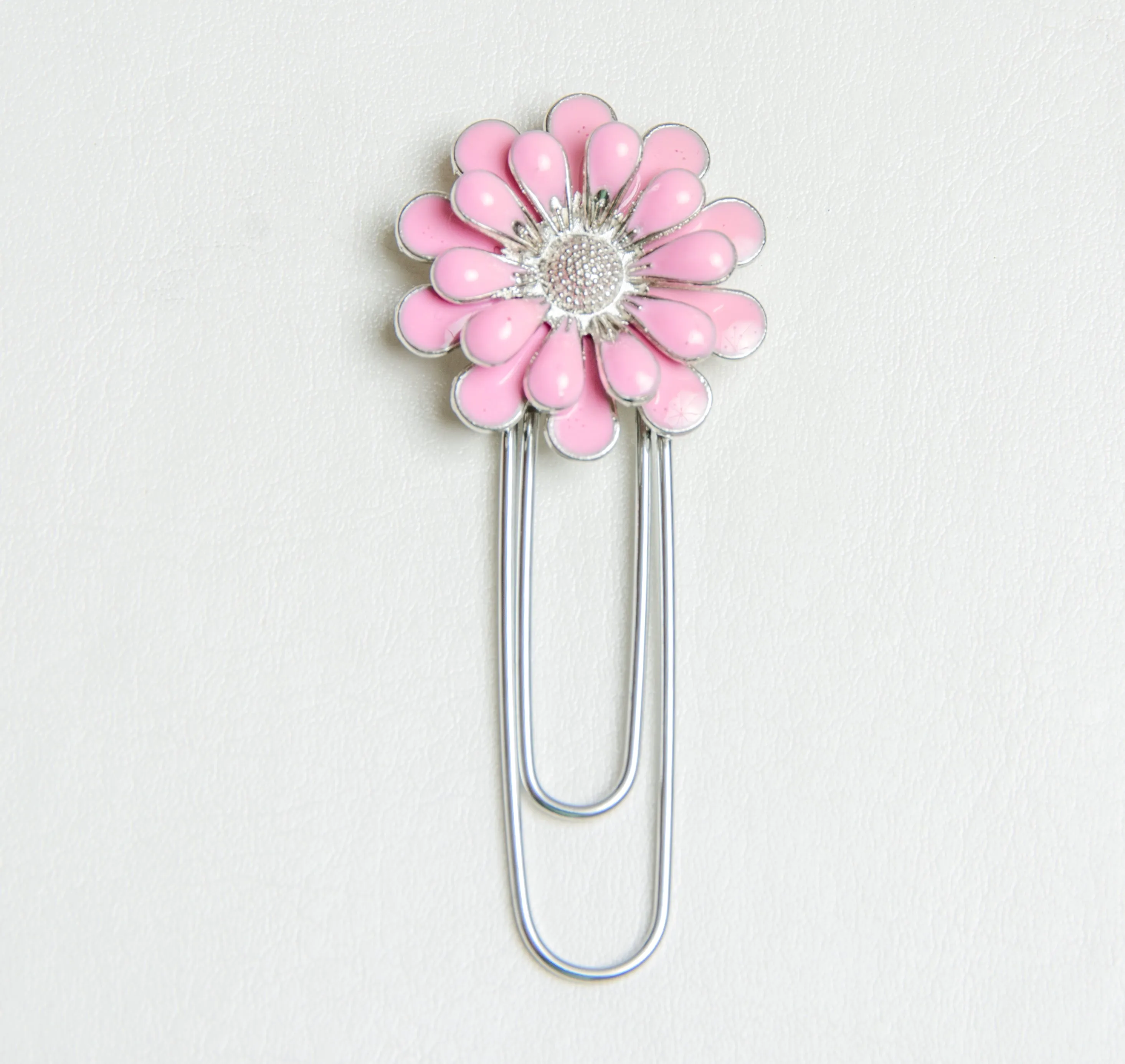 Light Pink Enamel Flower Planner Clip - Bookmark