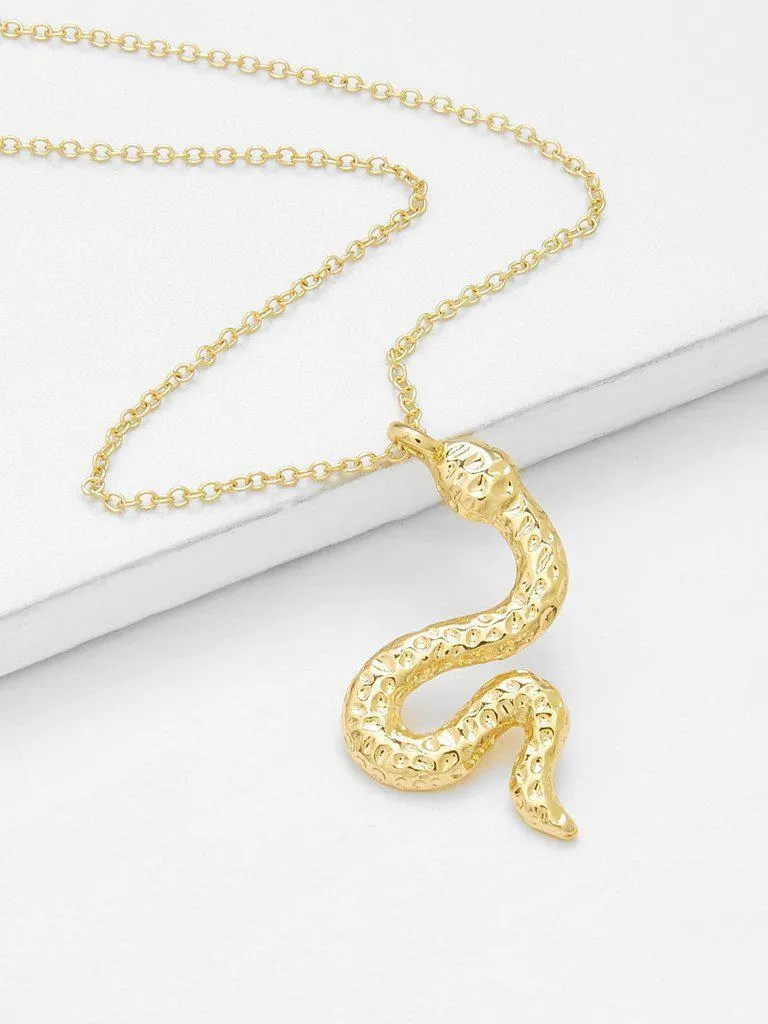 Metal Snake Pendant Chain Necklace