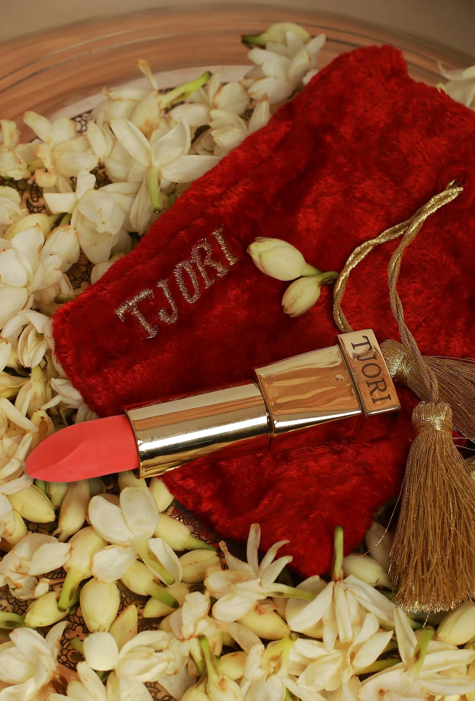 Nalini Coral Raspberry Lipstick