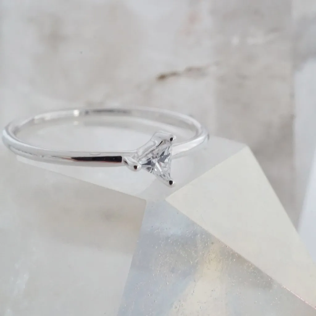 Triangle Solitaire Ring