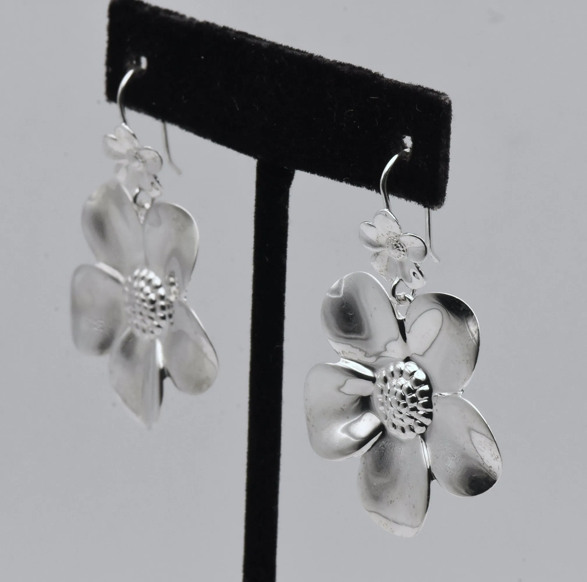 Vintage Italian Sterling Silver Dogwood Flower Earrings